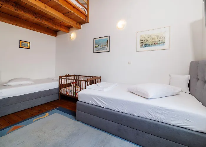 Atemberaubende Mit Whirlpool, Meerblick, Billard, Ping-pong, Privatpool, Grill Bribir (Primorje-Gorski Kotar)