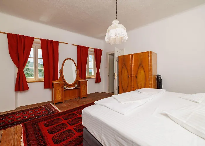 Atemberaubende Mit Whirlpool, Meerblick, Billard, Ping-pong, Privatpool, Grill Case de vacanță Bribir (Primorje-Gorski Kotar)