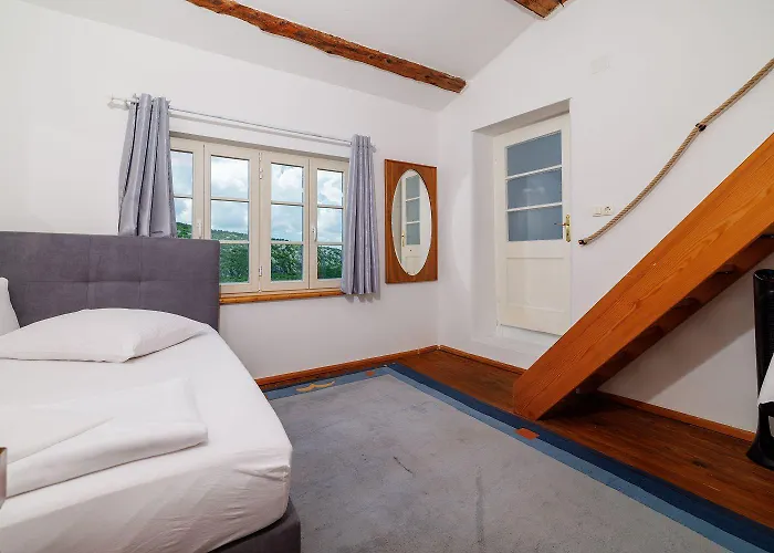 Atemberaubende Mit Whirlpool, Meerblick, Billard, Ping-pong, Privatpool, Grill * Bribir (Primorje-Gorski Kotar)