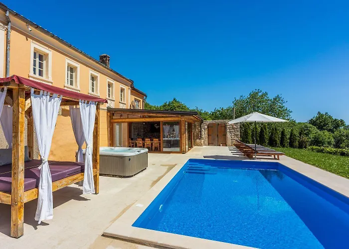 Atemberaubende Mit Whirlpool, Meerblick, Billard, Ping-pong, Privatpool, Grill
