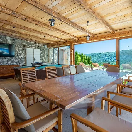 Vakantiehuis Atemberaubende Mit Whirlpool, Meerblick, Billard, Ping-pong, Privatpool, Grill Bribir (Primorje-Gorski Kotar)