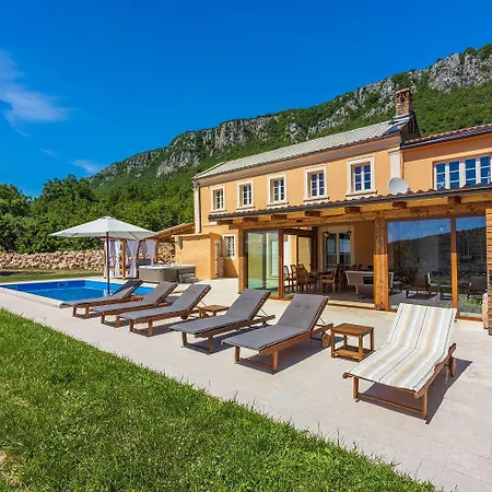 Atemberaubende Mit Whirlpool, Meerblick, Billard, Ping-pong, Privatpool, Grill * Bribir (Primorje-Gorski Kotar)