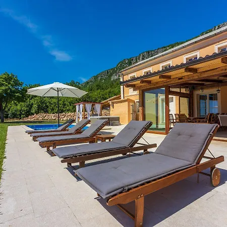 Vakantiehuis Atemberaubende Mit Whirlpool, Meerblick, Billard, Ping-pong, Privatpool, Grill *