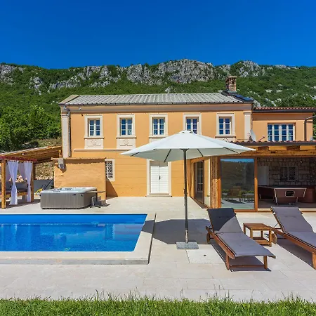 Atemberaubende Mit Whirlpool, Meerblick, Billard, Ping-pong, Privatpool, Grill *