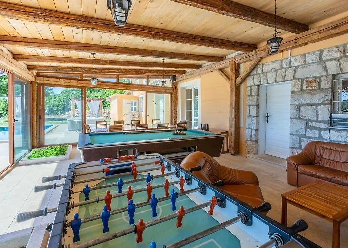 Atemberaubende Mit Whirlpool, Meerblick, Billard, Ping-pong, Privatpool, Grill Bribir (Primorje-Gorski Kotar)