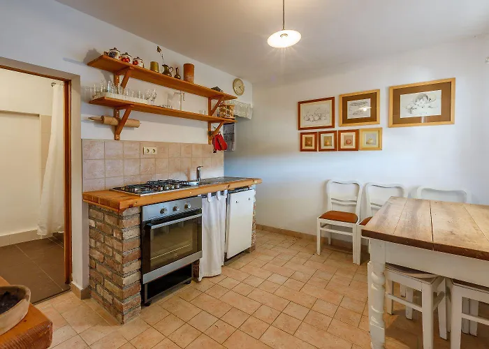 Atemberaubende Mit Whirlpool, Meerblick, Billard, Ping-pong, Privatpool, Grill Casa de Férias Bribir (Primorje-Gorski Kotar)